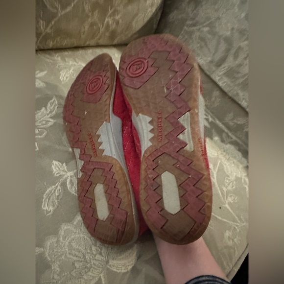 Size 10 Merrell Outdoor Shoes - Picture 14 of 14